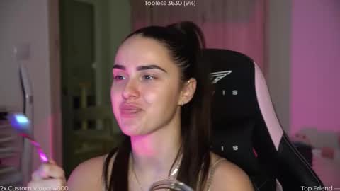 Snapshot of savvage_play chatting on November 20, 7:46 pm Naomi online show from November 20, 7:46 pm