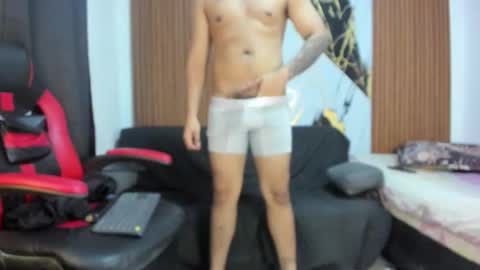 Snapshot of say_tony chatting on November 20, 5:18 am say_tony online show from November 20, 5:18 am