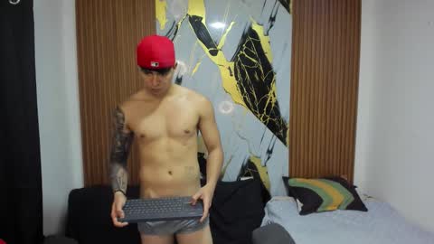 Snapshot of say_tony chatting on November 24, 5:07 am say_tony online show from November 24, 5:07 am