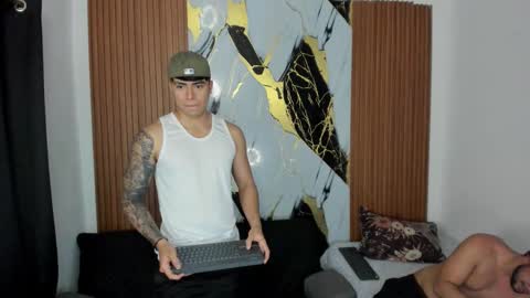 Snapshot of say_tony chatting on November 25, 5:07 am say_tony online show from November 25, 5:07 am