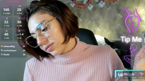 Snapshot of saya_amaretto1 chatting on October 18, 5:25 pm Saya Amaretto online show from October 18, 5:25 pm