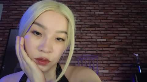 Saya online show from November 1, 10:12 pm