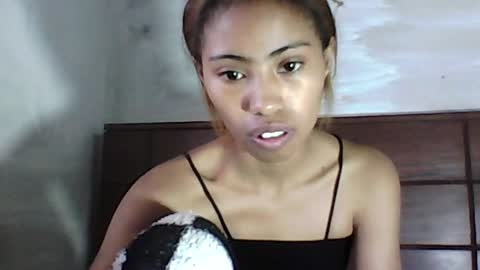 Snapshot of sayaah01 chatting on July 9, 6:39 am sayaah01 online show from July 9, 6:39 am