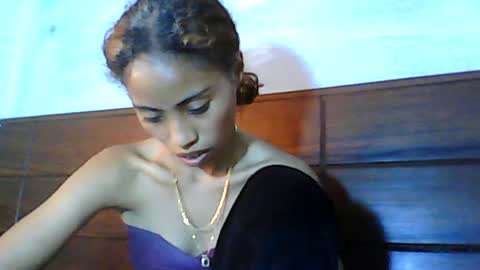 Snapshot of sayaah01 chatting on July 15, 12:54 pm sayaah01 online show from July 15, 12:54 pm