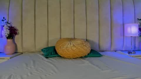 Snapshot of saylilith chatting on February 6, 11:43 am Say Lilith Monday to Saturday 700am to 140pm Colombian time online show from February 6, 11:43 am