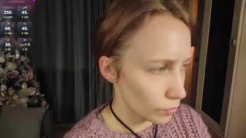 Snapshot of sayllis chatting on February 28, 11:33 am Ellis 3 online show from February 28, 11:33 am