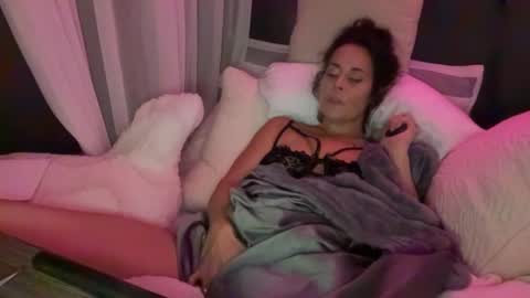 Snapshot of sayplsgdgrl chatting on January 11, 1:16 am Good Girls Say Please...and Thank You online show from January 11, 1:16 am