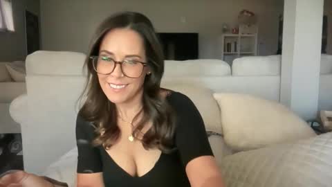 Snapshot of sayplsgdgrl chatting on December 15, 7:07 pm Good Girls Say Please...and Thank You online show from December 15, 7:07 pm