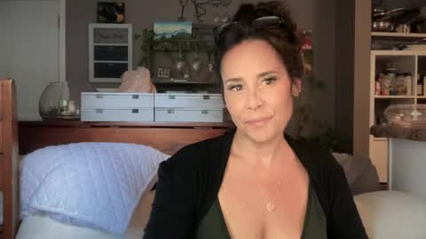 Good Girls Say Please...and Thank You online show from July 16, 5:41 pm