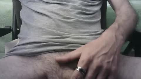 Snapshot of sbiru23 chatting on May 2, 11:37 am Ben online show from May 2, 11:37 am