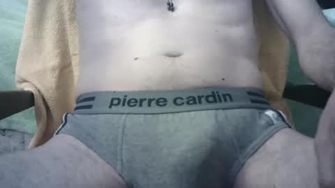 Snapshot of sbiru23 chatting on May 8, 10:20 am Ben online show from May 8, 10:20 am
