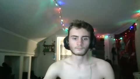 Snapshot of sc71nt chatting on February 12, 3:18 am sc71nt online show from February 12, 3:18 am