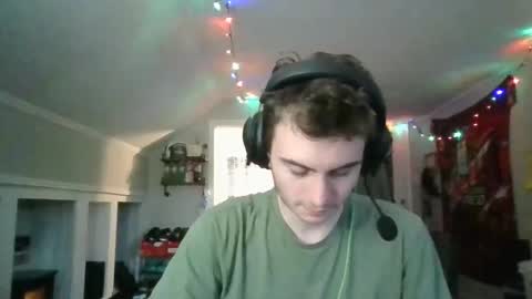 Snapshot of sc71nt chatting on February 19, 2:23 pm sc71nt online show from February 19, 2:23 pm