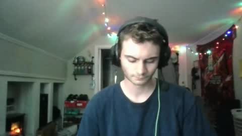 Snapshot of sc71nt chatting on February 24, 3:12 am sc71nt online show from February 24, 3:12 am