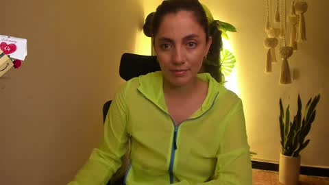 Venus online show from February 7, 3:52 pm