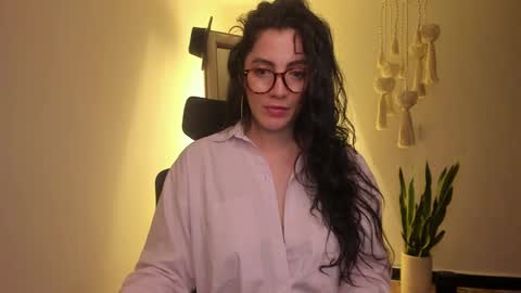 Venus online show from February 27, 1:17 pm