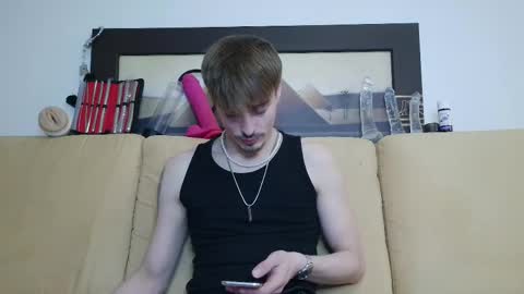 Snapshot of scaleslayer chatting on February 6, 4:25 pm Mike online show from February 6, 4:25 pm