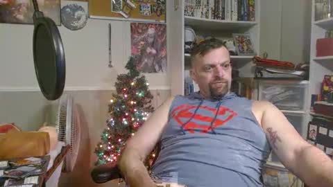 Snapshot of scarecrow2wm chatting on December 22, 1:02 am Kent Clark online show from December 22, 1:02 am