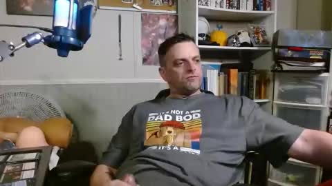 Snapshot of scarecrow2wm chatting on March 8, 2:04 am Kent Clark online show from March 8, 2:04 am