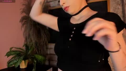 Snapshot of scarlattaa_desire chatting on June 18, 3:18 am SCARLATTA DESIRE online show from June 18, 3:18 am