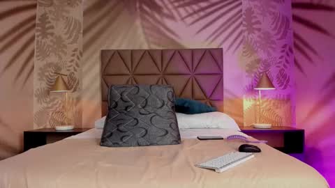 Scarleet online show from October 3, 7:44 pm