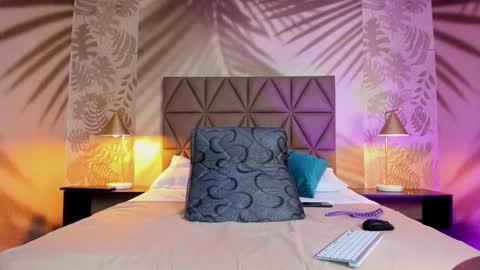 Scarleet online show from October 22, 8:08 pm