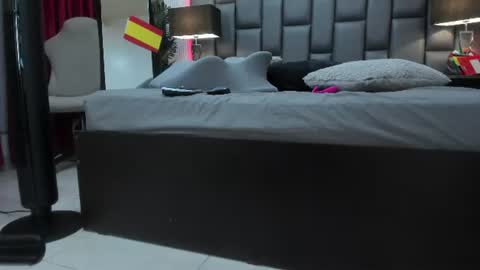 Snapshot of scarlet__milff chatting on July 18, 6:45 pm scarlet__milff online show from July 18, 6:45 pm