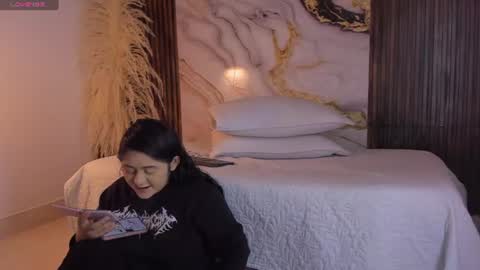 scarlet__rose_ online show from July 19, 11:36 am