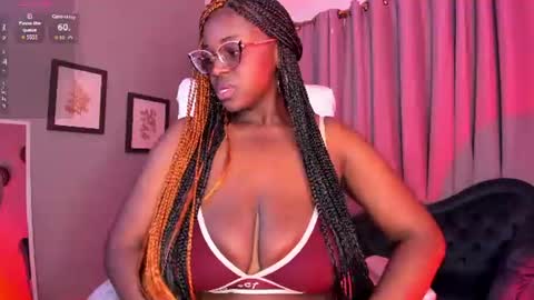 Snapshot of scarlet_big_boobs chatting on July 14, 3:44 am Scarlet online show from July 14, 3:44 am
