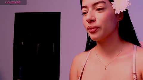 scarlet_carterr online show from April 22, 1:45 pm