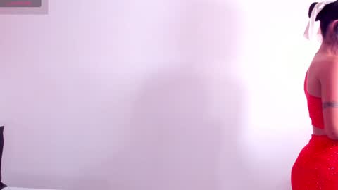 Scarlet online show from December 5, 12:00 pm