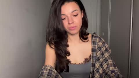 Snapshot of scarlet_daisy_ chatting on April 28, 7:02 am Sophie online show from April 28, 7:02 am