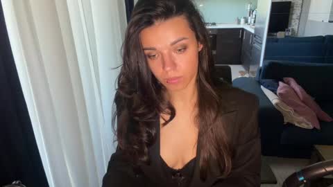 Snapshot of scarlet_daisy_ chatting on May 5, 7:16 am Sophie online show from May 5, 7:16 am