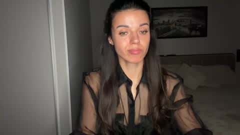 Snapshot of scarlet_daisy_ chatting on June 9, 7:09 am Sophie online show from June 9, 7:09 am