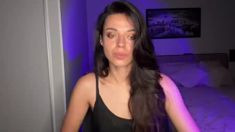 Snapshot of scarlet_daisy_ chatting on July 16, 7:36 am Sophie online show from July 16, 7:36 am