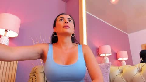 Scarlet Edwars online show from January 22, 4:02 pm