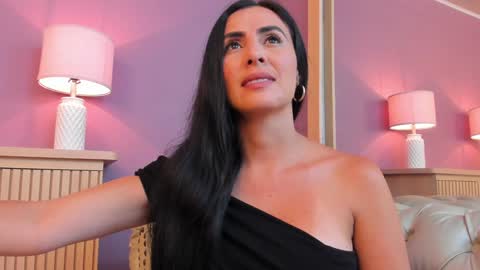 Scarlet Edwars online show from February 5, 12:06 pm