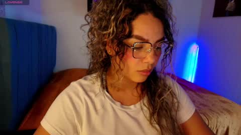 Snapshot of scarlet_queen__ chatting on October 30, 2:24 am Scarlet online show from October 30, 2:24 am