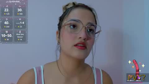 Snapshot of scarlet_rose__ chatting on September 25, 4:27 am Scarlet online show from September 25, 4:27 am