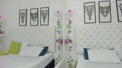 Isa online show from December 19, 11:18 am