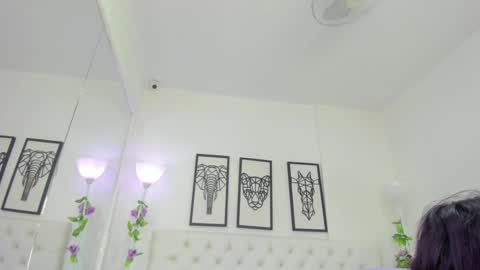 Isa online show from January 19, 11:12 am