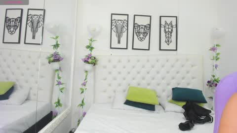 Isa online show from February 7, 11:12 am