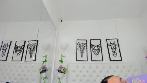 Isa online show from February 22, 11:02 am