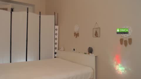 Snapshot of scarlet_sweety chatting on December 2, 7:20 pm scarlet_sweety online show from December 2, 7:20 pm