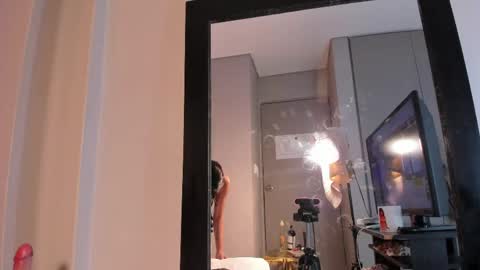 Snapshot of scarlet_vixen_ chatting on May 13, 5:32 pm scarlet_vixen_ online show from May 13, 5:32 pm