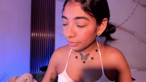 Snapshot of scarlet_vixen_ chatting on July 25, 12:36 pm scarlet_vixen_ online show from July 25, 12:36 pm