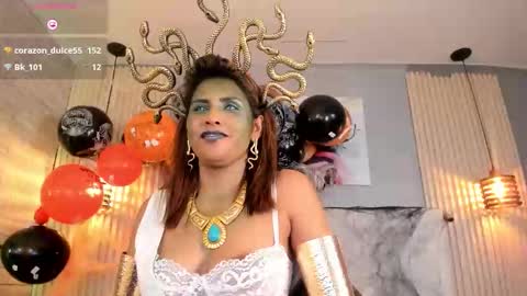 Snapshot of scarletbaker__ chatting on October 31, 11:06 pm Scarlet online show from October 31, 11:06 pm