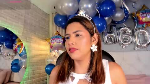 Snapshot of scarletbaker__ chatting on November 2, 10:50 am Scarlet online show from November 2, 10:50 am