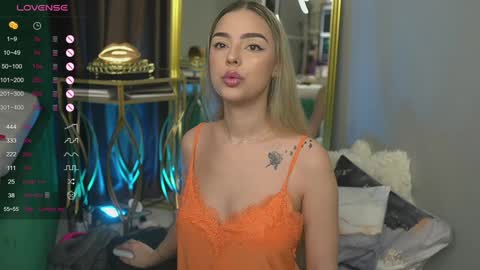 Scarlet online show from January 21, 11:34 pm