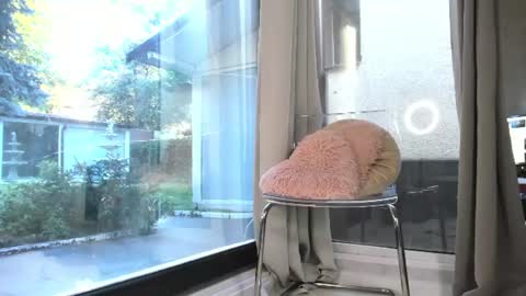 Snapshot of scarletflameee chatting on July 7, 5:43 am Amira online show from July 7, 5:43 am